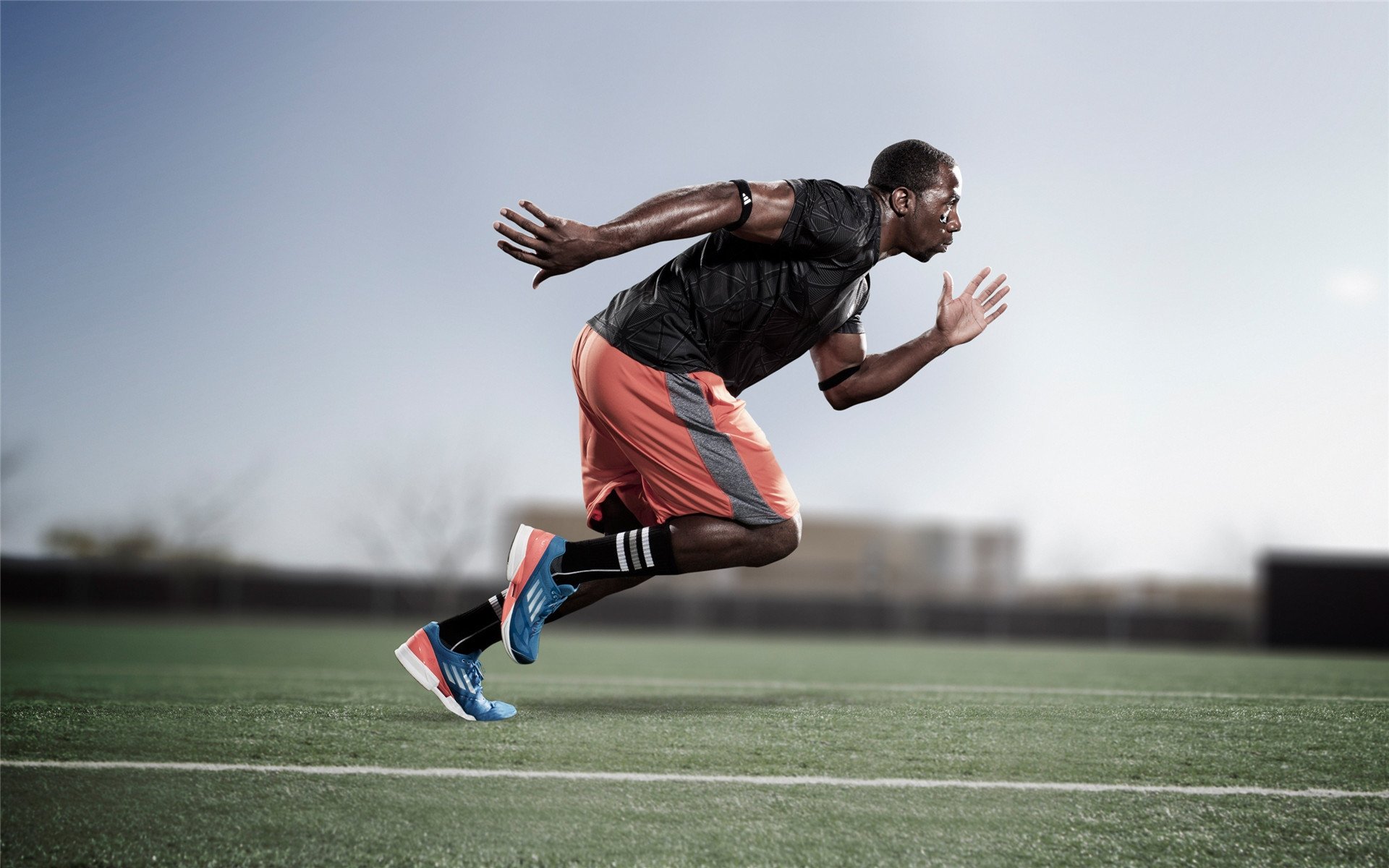 老鹰客场战胜魔术，年轻球员表现抢眼，老鹰对魔术